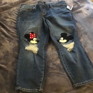 Torrid Disney Mickey and Minnie capris